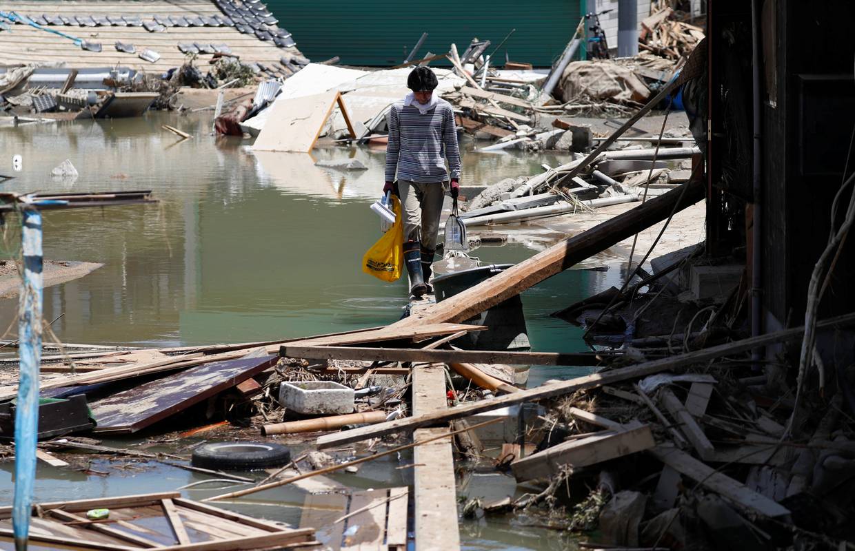 Japan: Obilne kiše uzrokovale klizišta, barem 20 ljudi nestalo