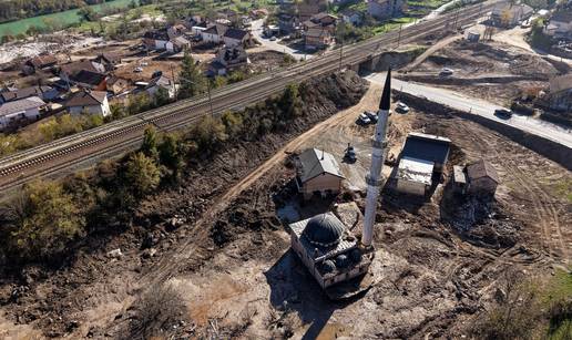 FOTO Potresni prizori iz Donje Jablanice: I mjesec dana nakon vide se posljedice poplave