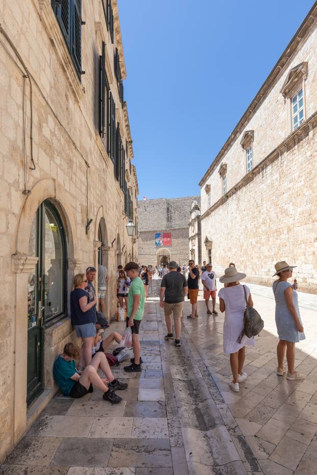 Dubrovnik: Visoke temperature u gradu