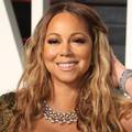 Grudi joj nisu stale u haljinu: Mariah Carey 'ispala' bradavica