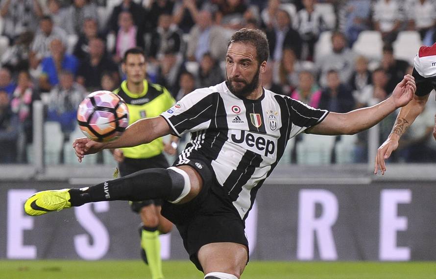 Football Soccer - Juventus v Cagliari - Italian Serie A