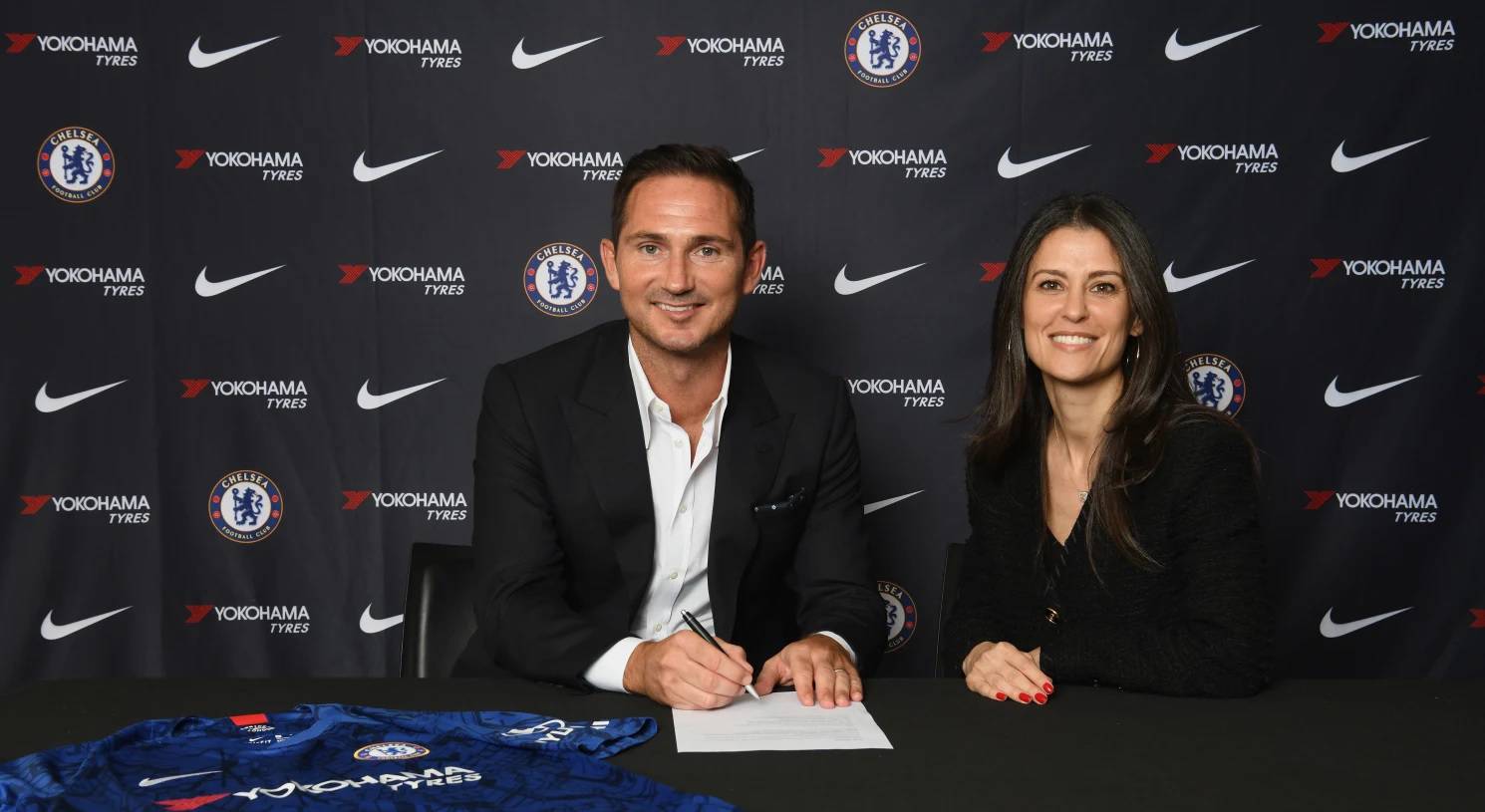 Legenda se vratila! Lampard i službeno novi trener Chelseaja