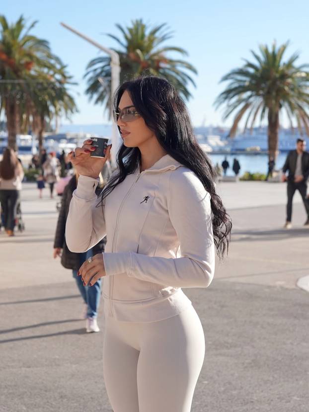 FOTO Vatrena crnka Anamaria zapalila mreže: Pogledajte njezinu besprijekornu figuru