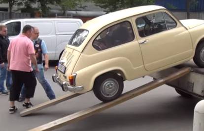 Stari fićek u situaciji u kojoj se ne bi snašli ni puno mlađi auti