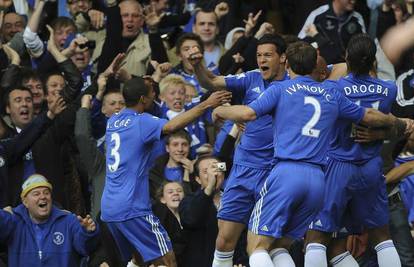 Chelsea dao Wiganu osam komada i proslavio naslov!