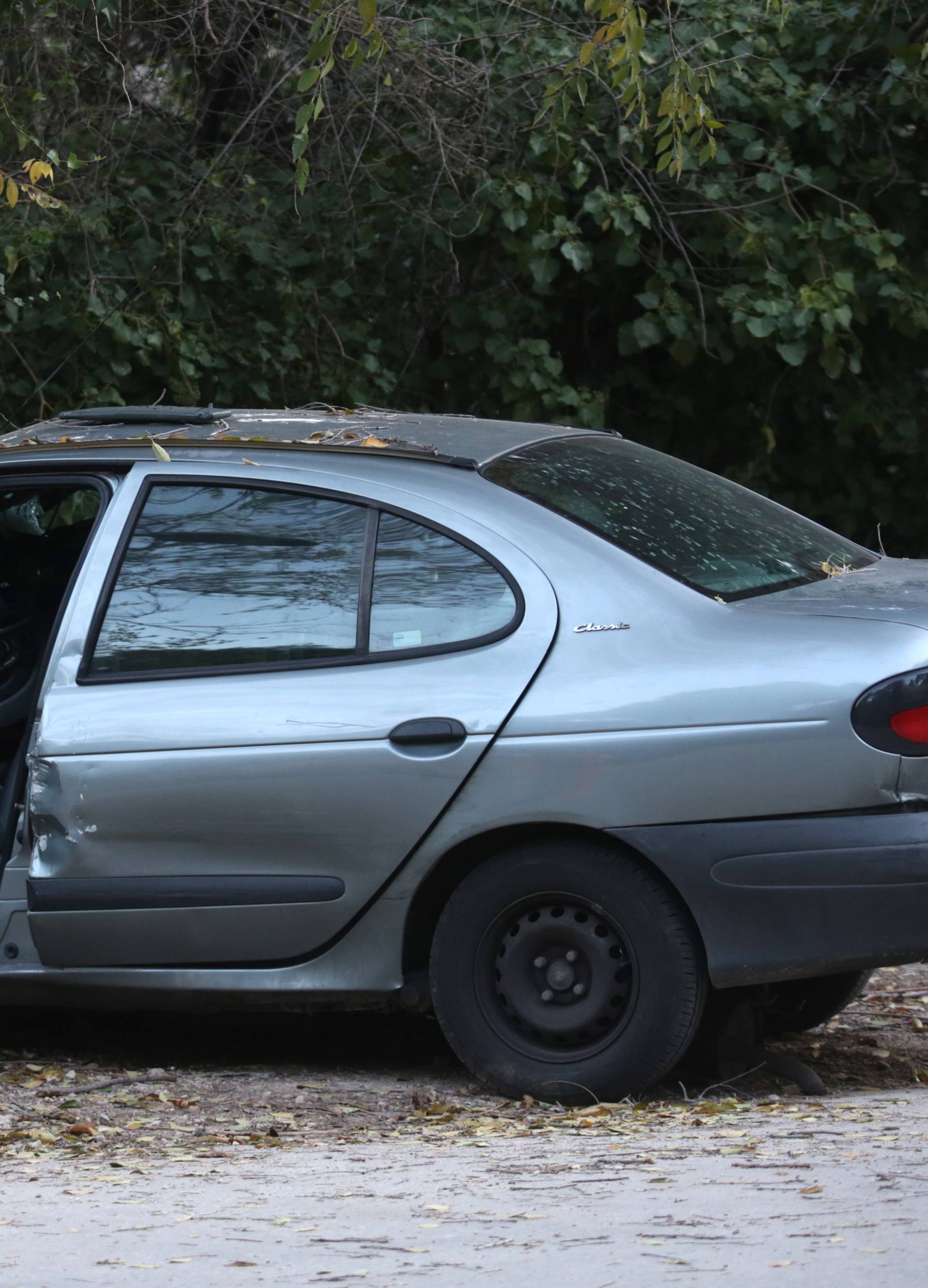 Užas na Marjanu: Zabio se u stablo i na mjestu poginuo