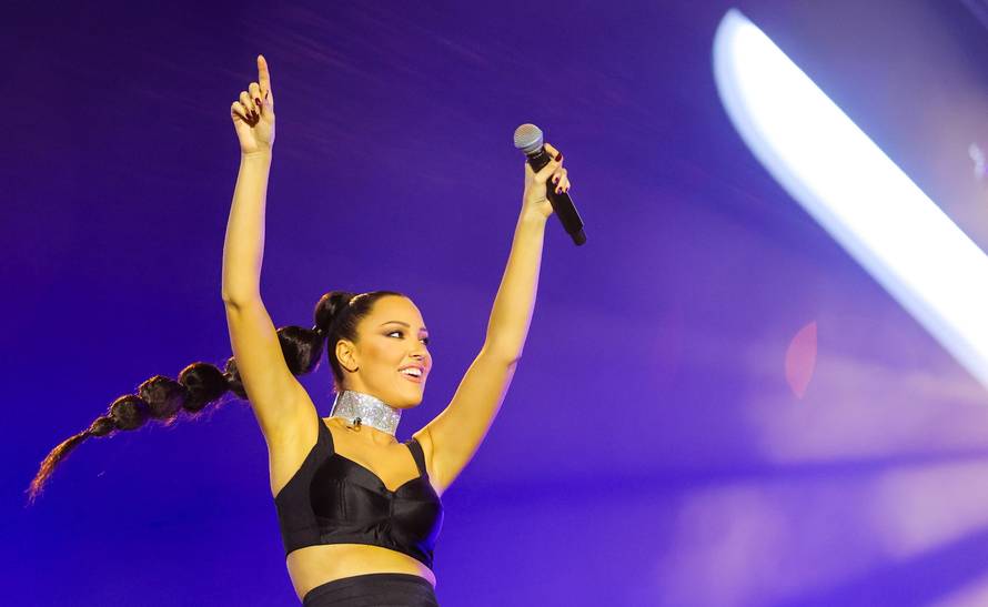 Lepa Brena: 'Večeras ću podržati Aleksandru u Areni. Stvarno se nadam da se neću rasplakati'