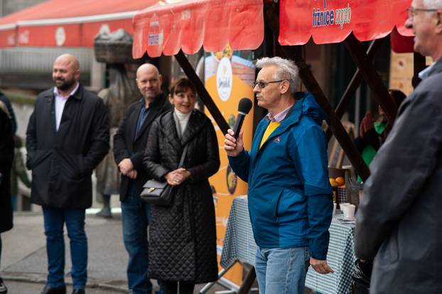 Zagreb: Na Dolcu obilježen Dan hrvatskih tržnica