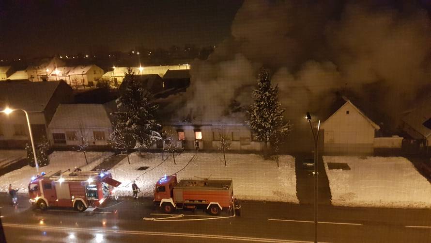 Žena poginula u gorućoj kući u Osijeku: Našli su je vatrogasci