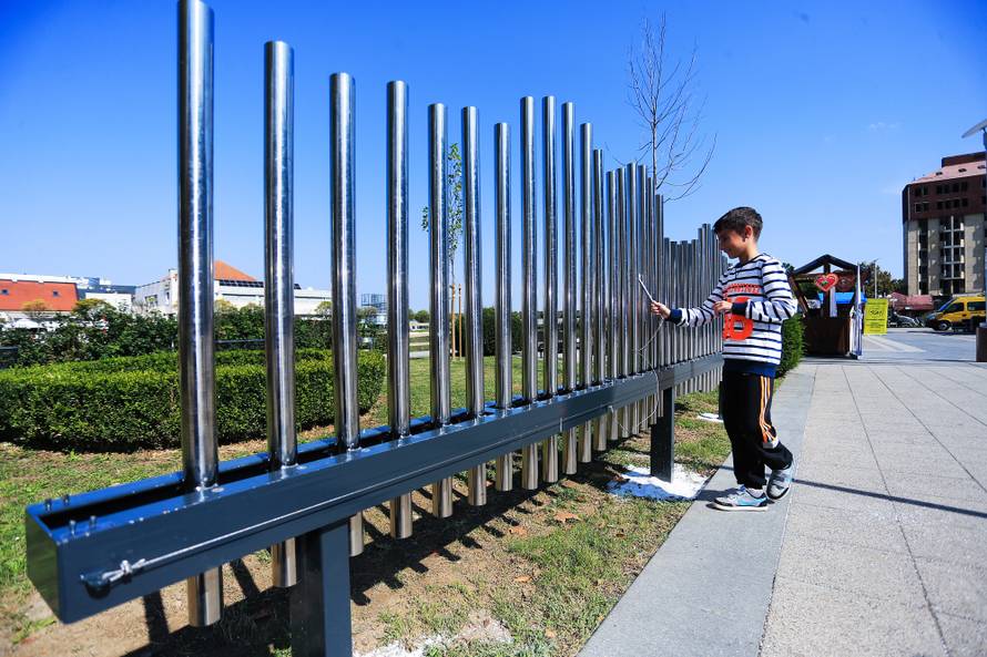 Atrakcija: U Vukovaru zračne orgulje sviraju "Lijepu našu"