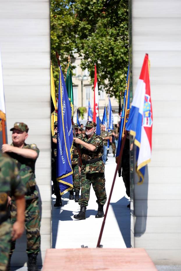Rijeka: Mimohod povodom obljetnice Oluje te prigodno polaganje vijenaca za sve poginule