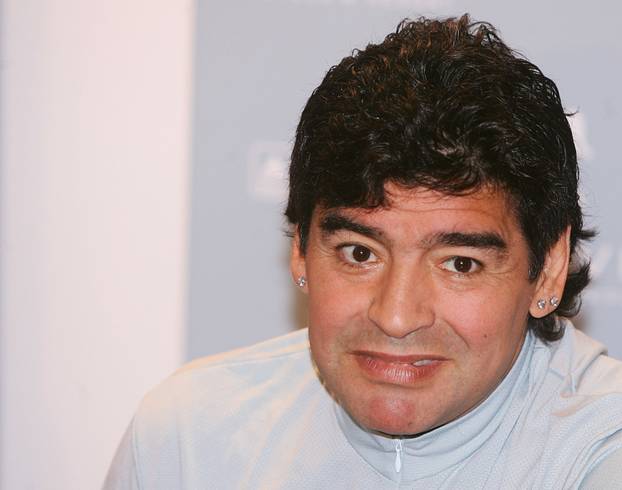 25.11.2020. Umro je veliki Diego Armando Maradona