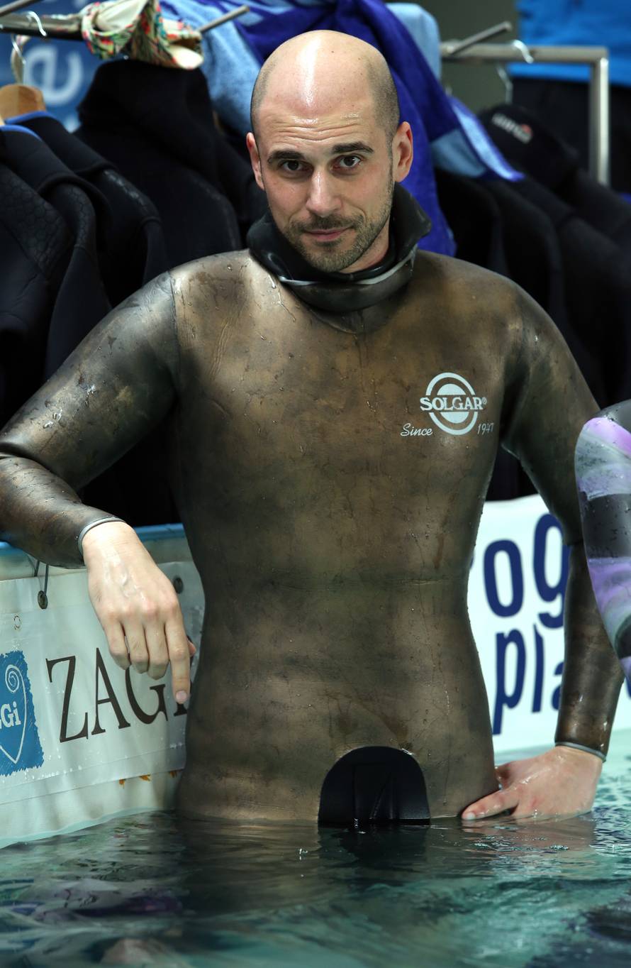 Fenomenalni Goran Čolak roni kao dupin, a oborio je i rekord