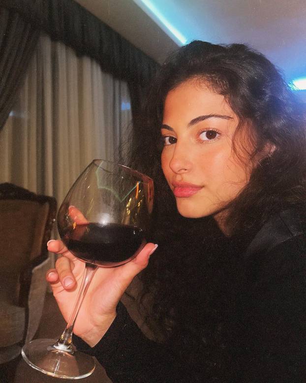 FOTO Kći je slavnog Brazilca i njegov najveći ponos. Nitko ne gleda u loptu kad se ona pojavi