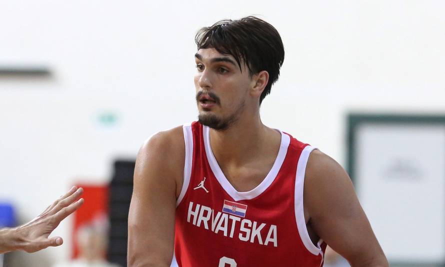 Sjajni Šiši srušio 'jastrebove', Zubac je dramatično izgubio...