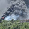 Buktinja uz hrvatsku granicu! Gori kod Ljubuškog: 'Brane se kuće. Vjetar stvara probleme...'