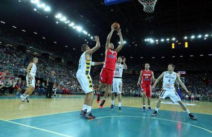 Košarkaši najavili velike stvari: Razbili su Litvu +13 u Kaunasu