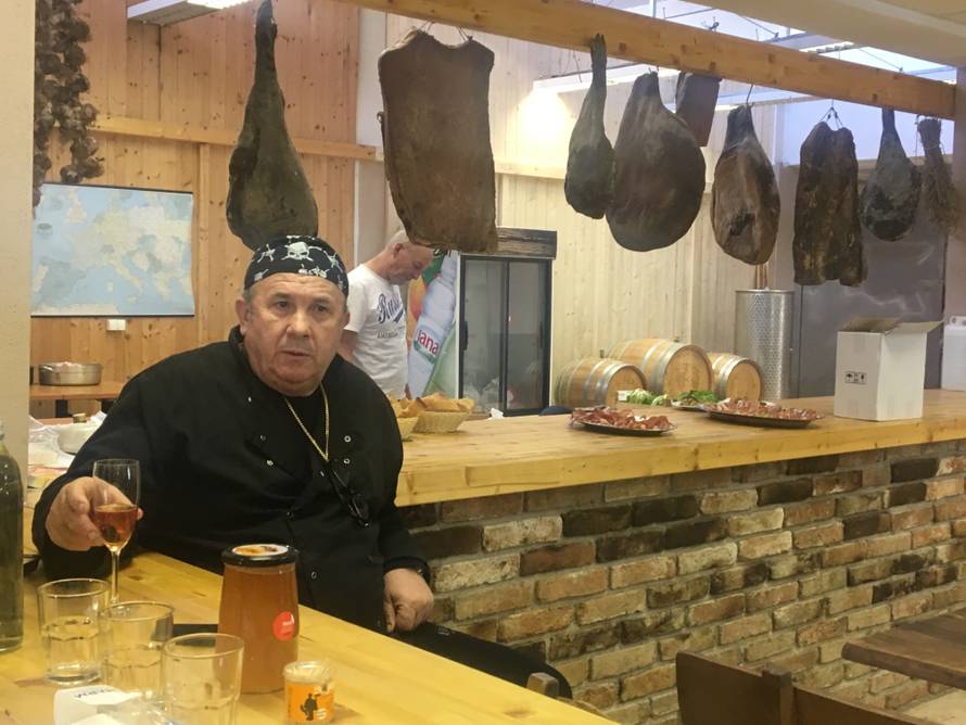 Kerum: Rakija se zove Matilda, a ovo je od svinje od 350 kila...