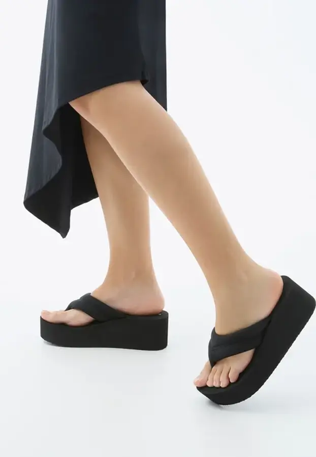 Od 7 do 22 eura: Atraktivne japanke raznih stilova i boja