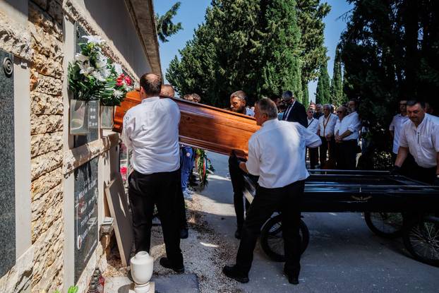 Split: Posljednji ispraćaj Ive Bege Hajdukovog igrača na Lovrincu