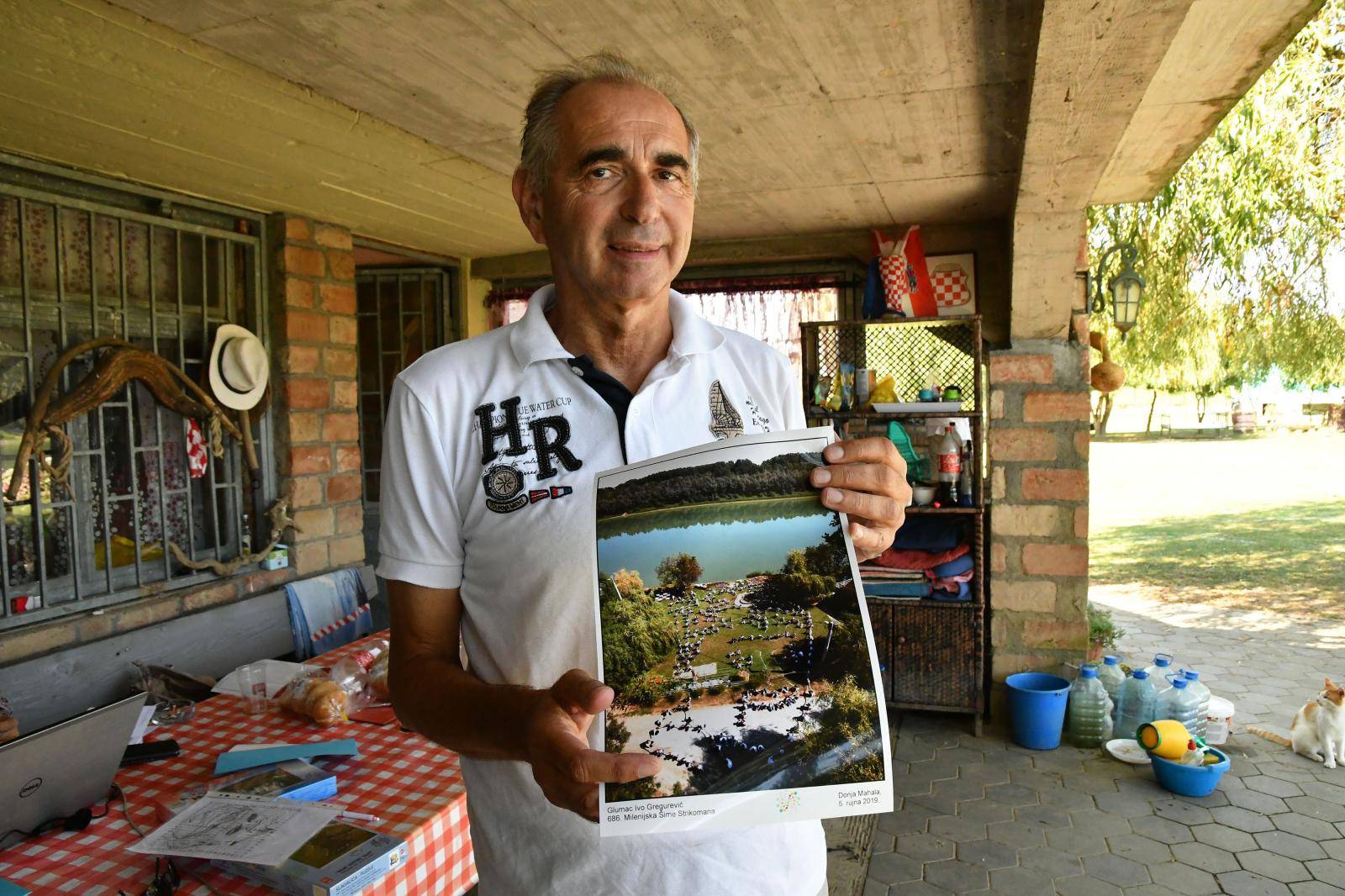 Milenijska fotografija u čast Ivi: 'Ponašamo se kao da je tu...'