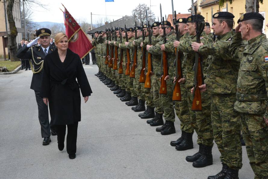 Kolinda dobrovoljcima: 'Vi ste nasljednici hrvatskih branitelja'