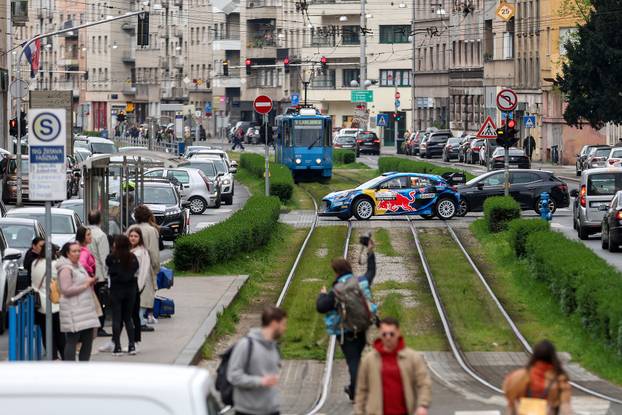 Zagreb: Automobili se provozali centrom grada dan prije početka WRC Croatia Rally