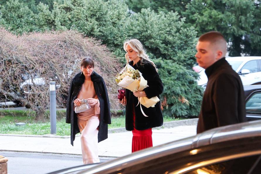 Zagreb: Dolazak uzvanika na svadbu Marijana Kustića i Nike Perenčević