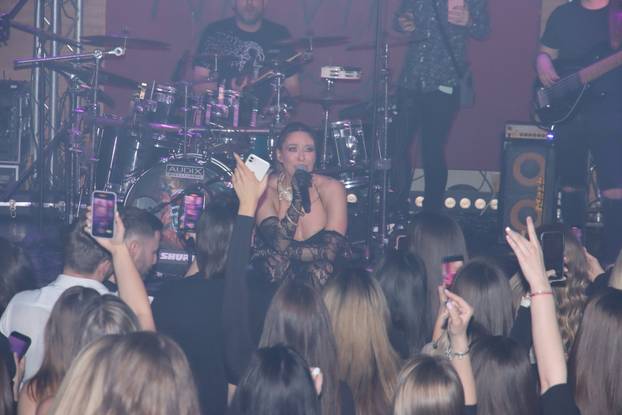 Zagreb: Nastup Ane Nikolić u noćnom klubu Mint