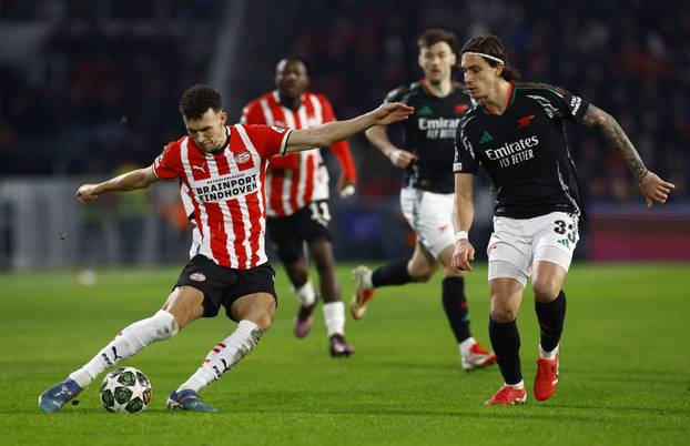 Champions League - Round of 16 - First Leg - PSV Eindhoven v Arsenal