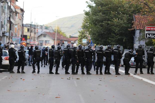 Novi Pazar: Navijači FK Novi Pazar sukobili su se s policijom u blizini Gradskog stadiona