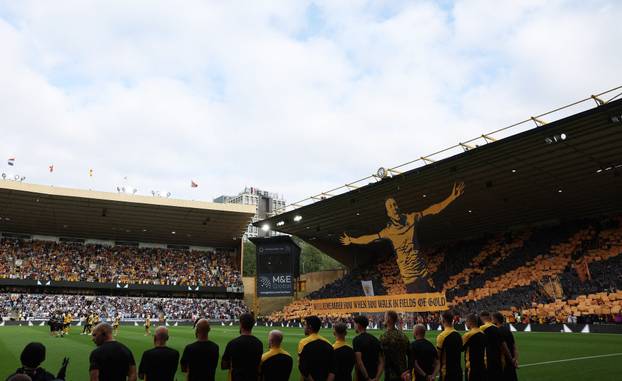 Premier League - Wolverhampton Wanderers v Manchester City