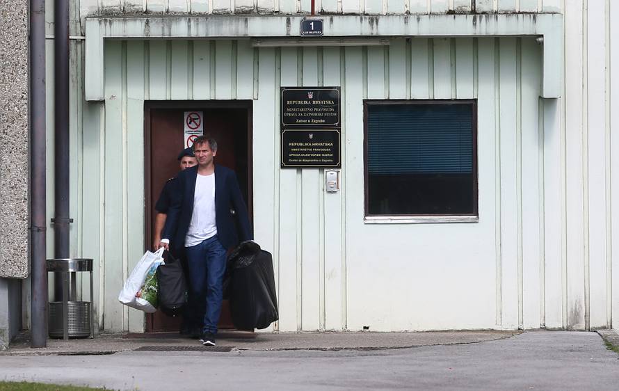 U kožnoj jakni i s fudbalerkom Dolački se 'furao' na Gibsona