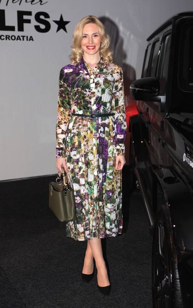 Zagreb: Poznati na reviji ELFS-a