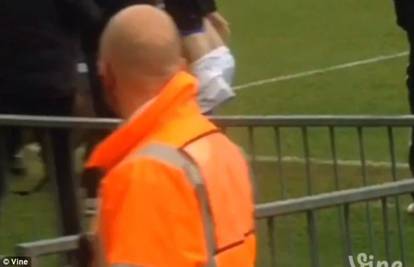 Pravi je šaljivac: Harry skinuo hlače Piersu nasred stadiona