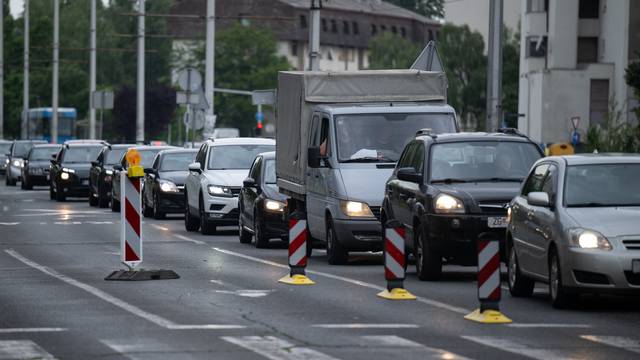 Zagreb: Zbog radova zatvoren dio Horvaćanske ceste