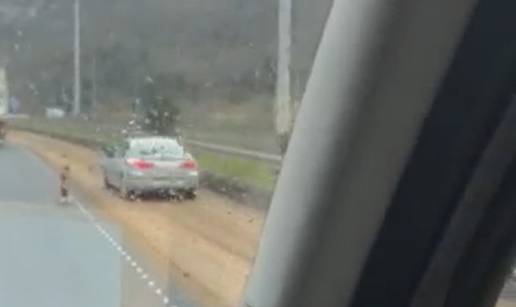 VIDEO Kaos na zaobilaznici kod Opatije: Vozio po razrovanoj cesti zatvorenoj zbog radova