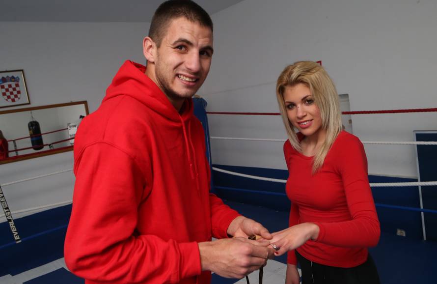 Prosidba u ringu: 'Pokazala si mi što je ljubav i svoje udarce'
