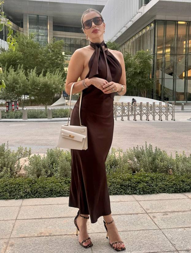 FOTO Naša prekrasna novinarka zaljubila se u ikonu Reala. Brak im je kao iz bajke, dobili i sina