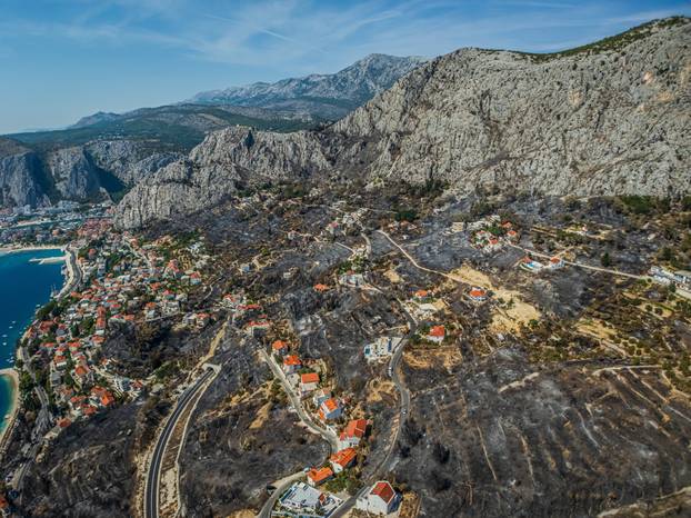 Omiš Borak:  Posljedice požara u mjestu Borak iznad Omiša