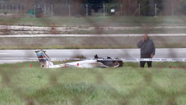 U Puli pao mali avion, dvoje ljudi poginulo