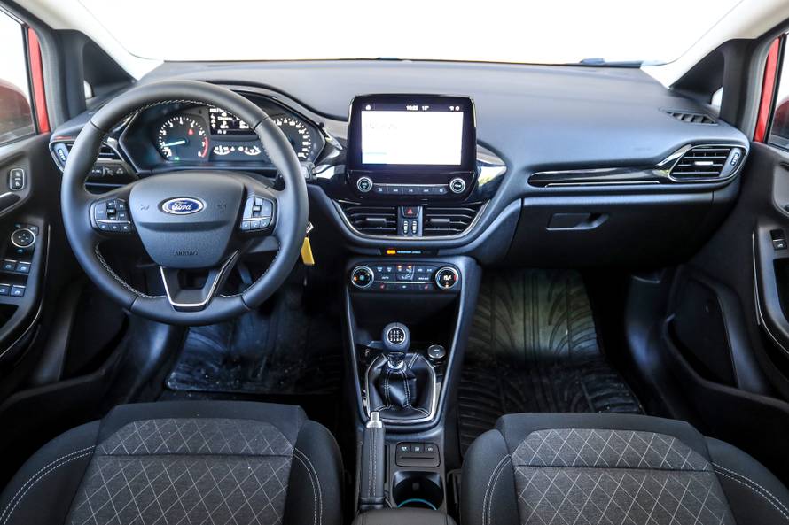 Testirali smo Fiestu koja jako dobro glumi SUV crossover