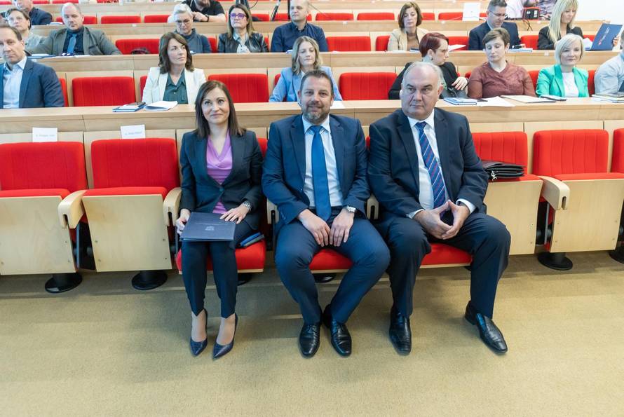 Osijek: Ministrica Tramišak sudjelovala na Konferenciji o industrijskoj tranziciji 