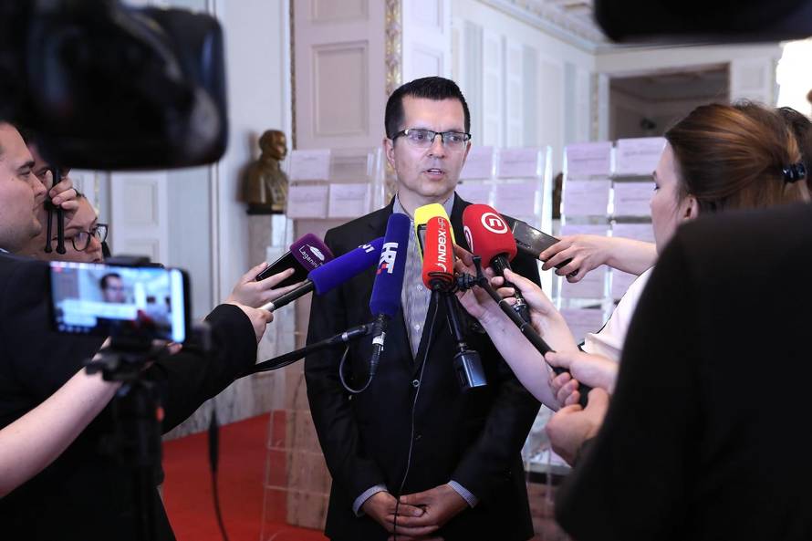 'S Palfi nema dogovora, ona je kao hrvatska Elena Ceausescu'