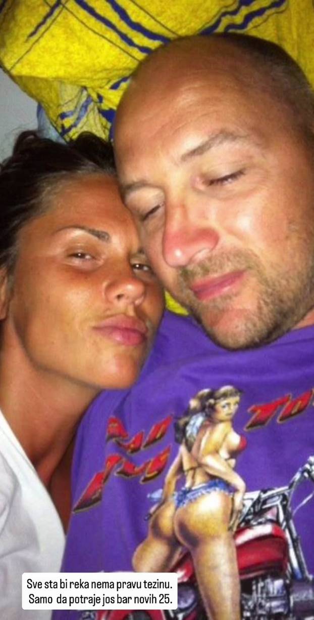 FOTO Viktorija i Dino Rađa imali srebrni pir: 'Još bar novih 25..'