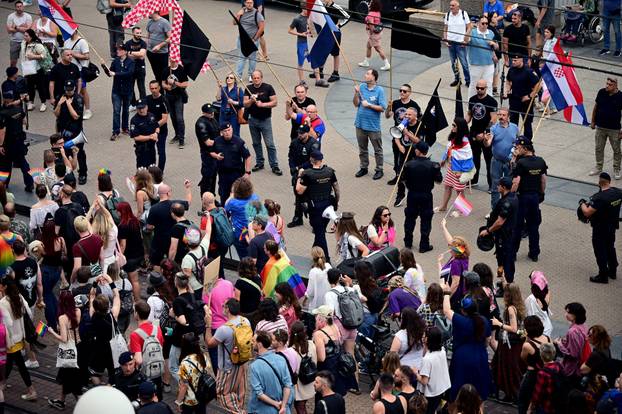 Zagreb: 25. Povorka ponosa LGBTIQ zajednice "Korak po korak, iskorak!"