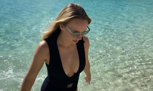 FOTO Bila je prva tenisa&ccaron;ica na svijetu. Pokazala je tijelo nakon tre&cacute;eg poroda i iznenadila sve