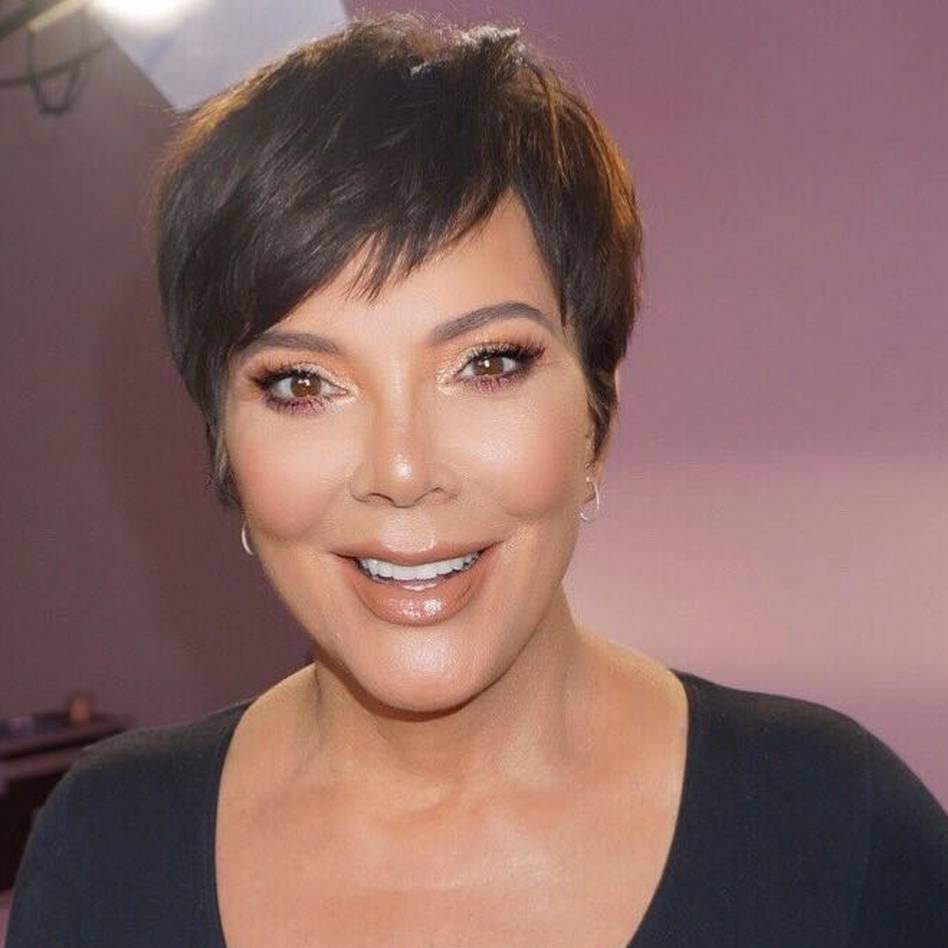 Prati trend u Hrvatskoj? I Kris Jenner pokazala je srednji prst