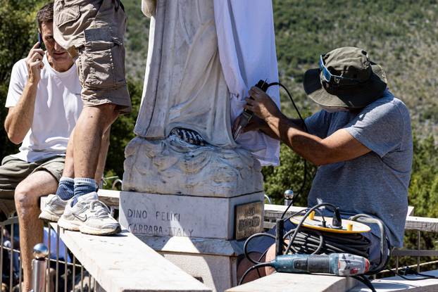 Međugorje: Oskvrnut Gospin kip na brdu ukazanja