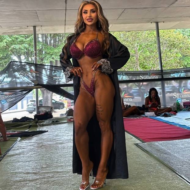 FOTO Afganistanku su prisilno udali dok je imala 15, a onda se transformirala. Pogledajte je!